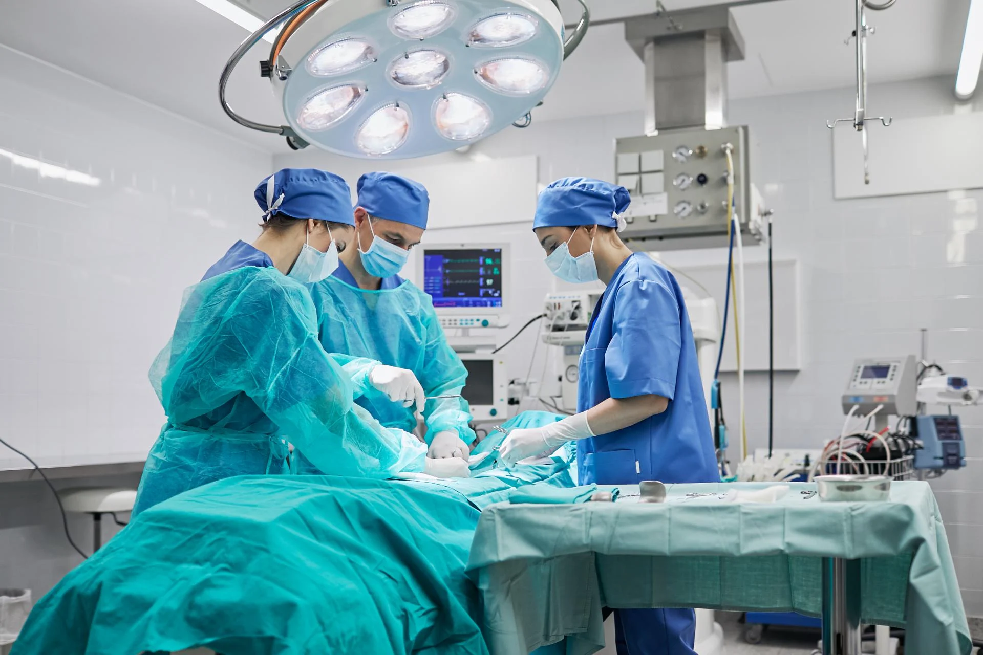 Precio cirujano gastroenterólogo