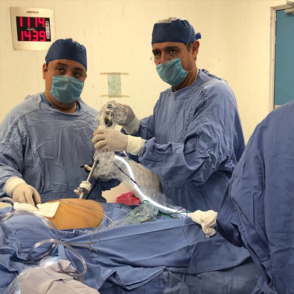 Colecistectomía endoscópica de mínima invasión.
“Cirugía Sin Huella”